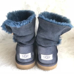 Navy Blue Bailey Button Short Uggs